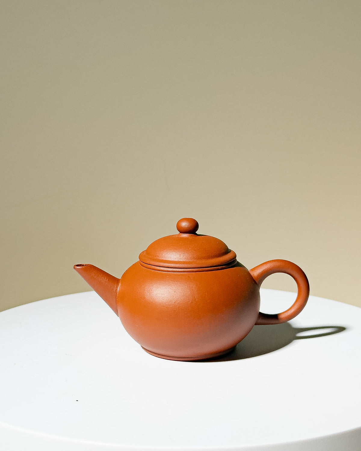 Factory No.1 Yixing Teapot #67 early 70's Hong Ni Shui Ping Teapot 60ml - YUMM CHA