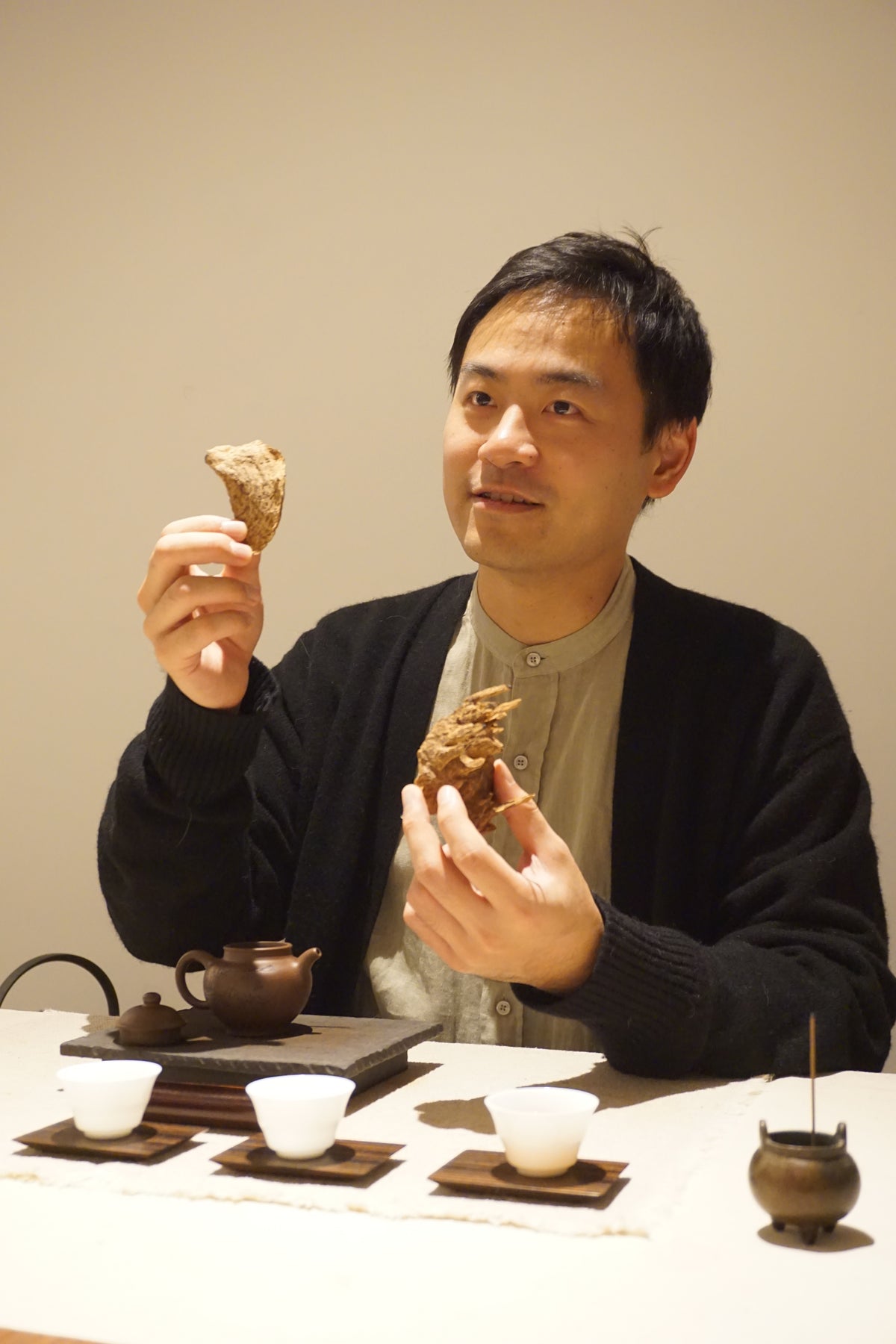 LISTEN | Signature Tea & Agarwood Incense with Lionel 17:00-18:30 - YUMM CHA