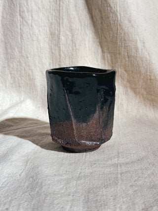 Hagi ware Black Glazed Yunomi Tea & Coffee Cup 
#7 200ml | Eiichi Shibuya