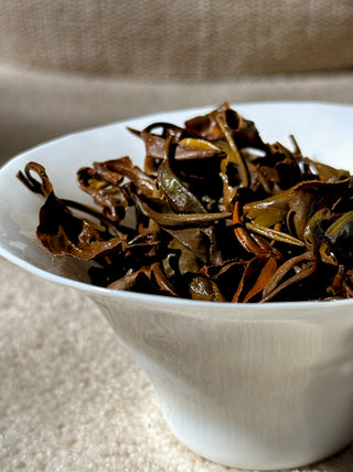 Oriental Beauty - Dong Fang Mei Ren Oolong Tea 5 Stars - YUMM-CHA