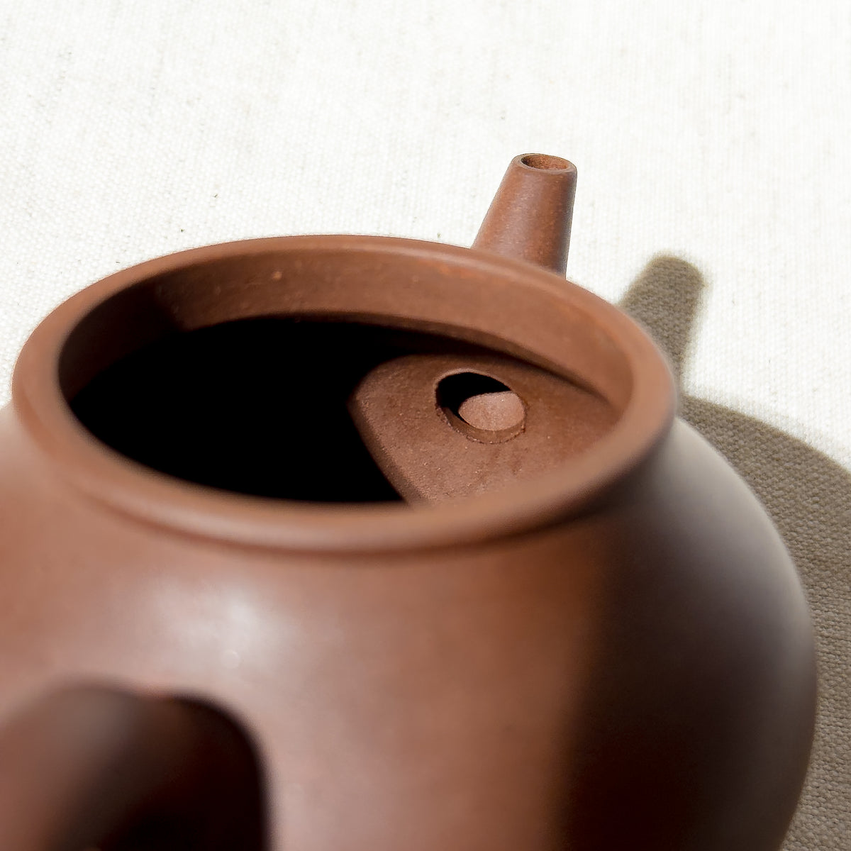 Master-Made Yixing Teapot #63 Zhi Ni Shuiping Teapot 170ml - YUMM CHA