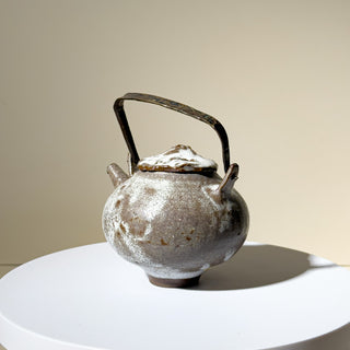 Seeing Qi #2 | Teapot with handle 160ml