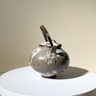 Seeing Qi #2 | Teapot with handle 160ml