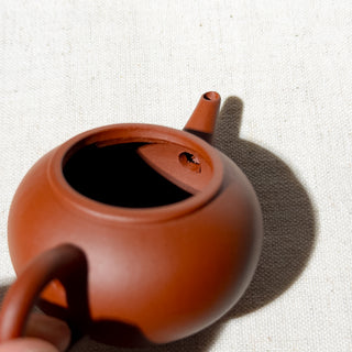 Factory No.1 Yixing Teapot #67 early 70's Hong Ni Shui Ping Teapot 60ml - YUMM CHA