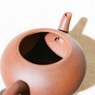Factory-Era Yixing Teapot #42 Juluanzhu (Giant Wheel Bead) Aged Hong Ni 100ml
