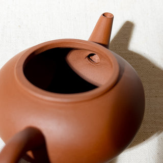 Factor No.1 Yixing Teapot #79 Early 80's Nian Gao Clay ShuiPing Teapot 120ml
