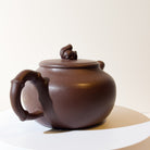 Master-made Yixing Teapot #16 Aged Purple Clay 450ml 國家高級工藝師本人持壺照片及證書 - YUMM CHA