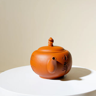 Vintage Yixing Teapot #30 Nurtured Hong Tu Guan 120ml - YUMM CHA