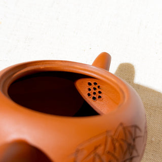 Vintage Yixing Teapot #30 Nurtured Hong Tu Guan 120ml - YUMM CHA